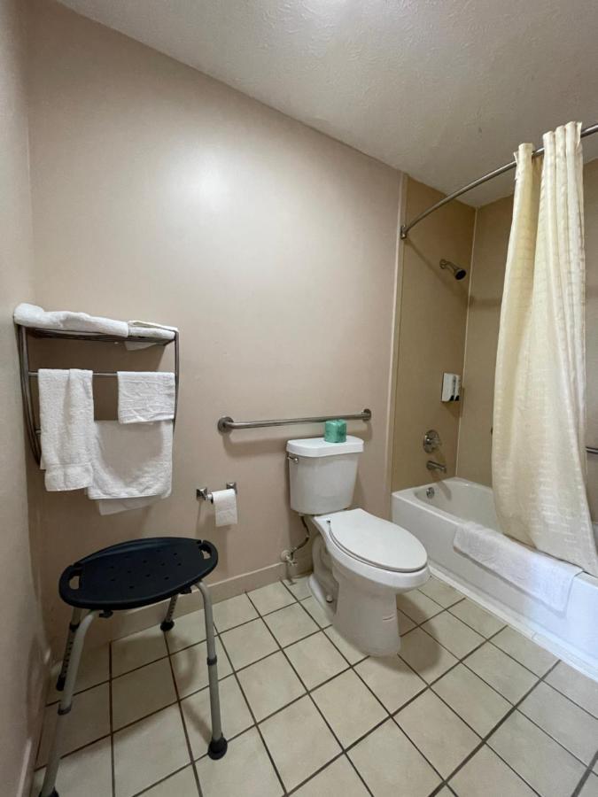 Hogansville Garden Inn & Suites מראה חיצוני תמונה